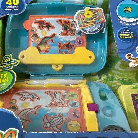 Fisher price Go Diego Talking Field Journal New in box.  Rare - Picture 2 of 6